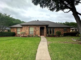 2401 Radcliffe Drive, Rowlett, TX 75088