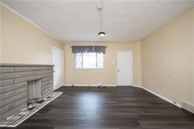 1922 Harcum Way, South Side, PA 15203