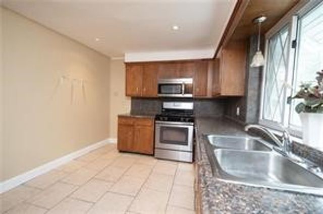 1922 Harcum Way, South Side, PA 15203