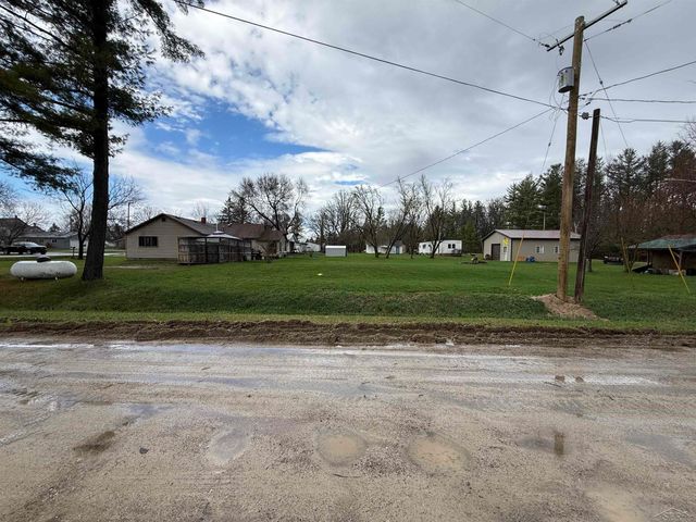 1450 Sheldon Street, Moffatt Twp, MI 48610