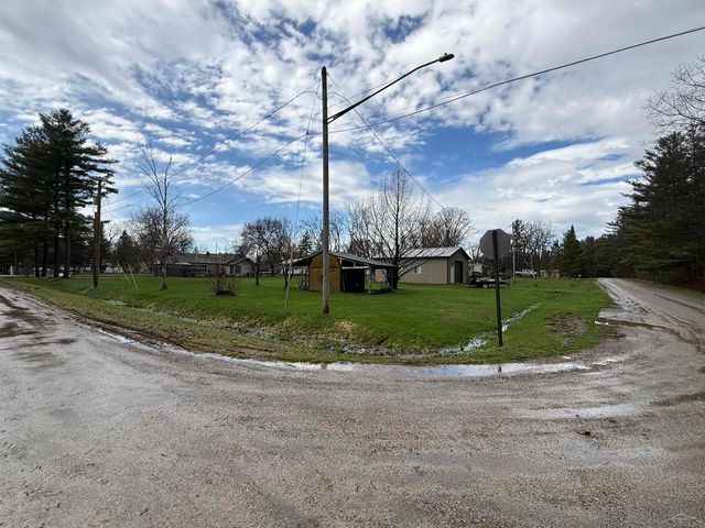 1450 Sheldon Street, Moffatt Twp, MI 48610