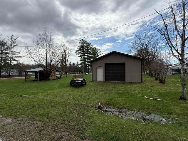 1450 Sheldon Street, Moffatt Twp, MI 48610