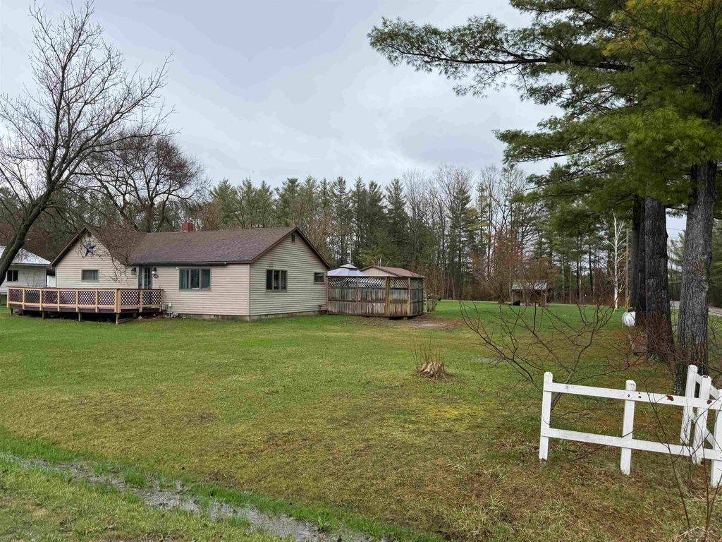 1450 Sheldon Street, Moffatt Twp, MI 48610