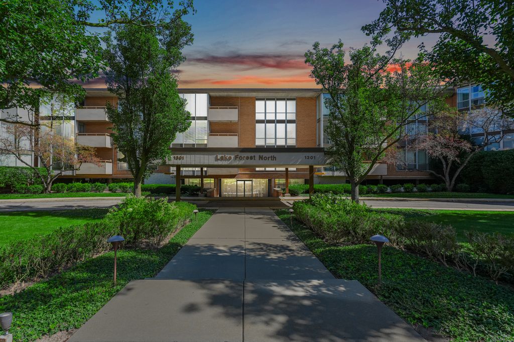 1301 N Western Avenue 217, Lake Forest, IL 60045 — photo 2