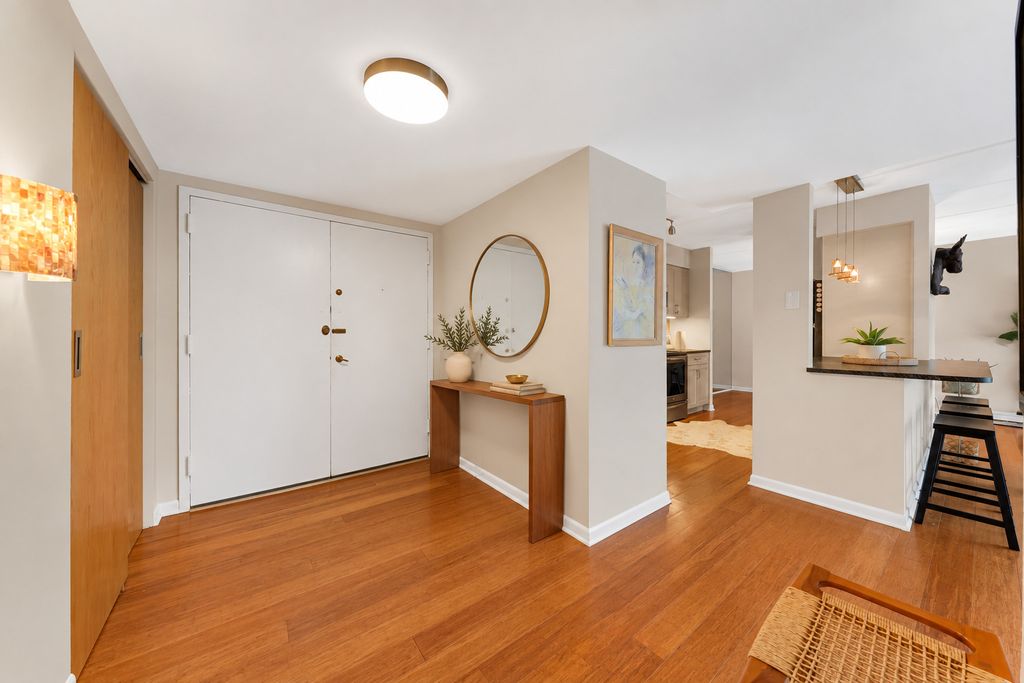 1301 N Western Avenue 217, Lake Forest, IL 60045 — photo 4