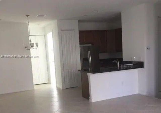11332 SW 15th St, Pembroke Pines, FL 33025
