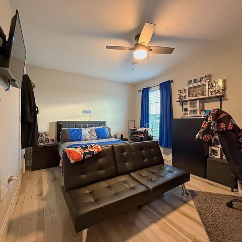 200 Brook Cove, Berea, KY 40403
