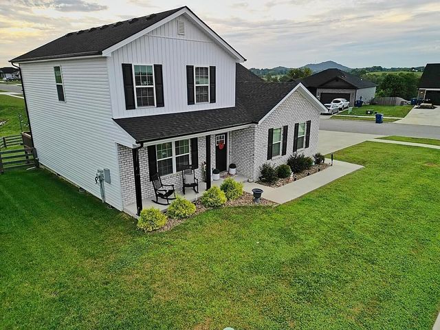 200 Brook Cove, Berea, KY 40403