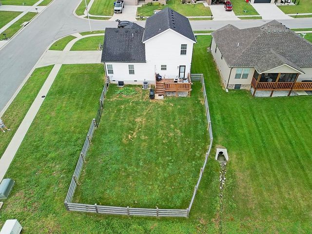200 Brook Cove, Berea, KY 40403