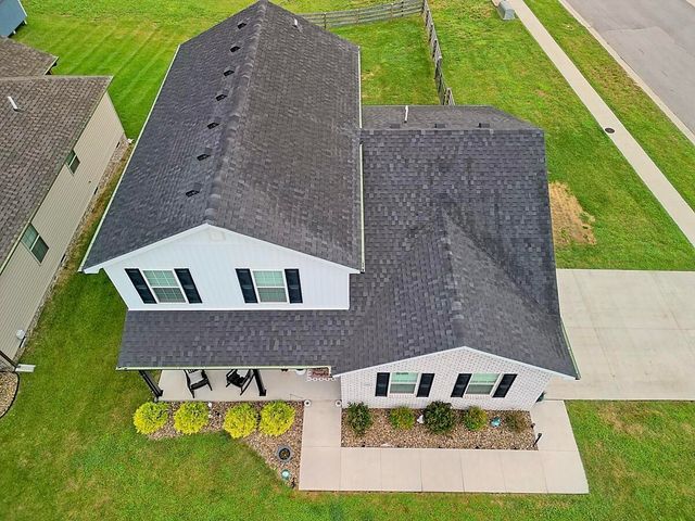 200 Brook Cove, Berea, KY 40403