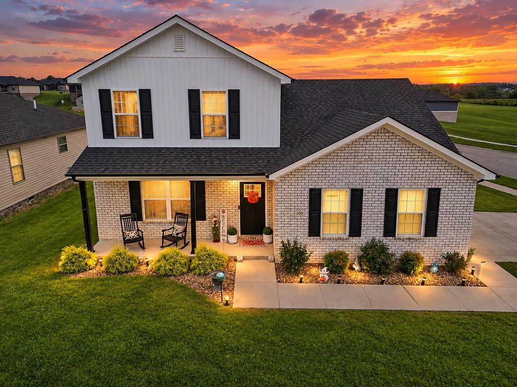 200 Brook Cove, Berea, KY 40403