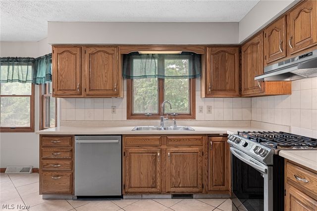 7562 Southampton Drive, North Royalton, OH 44133