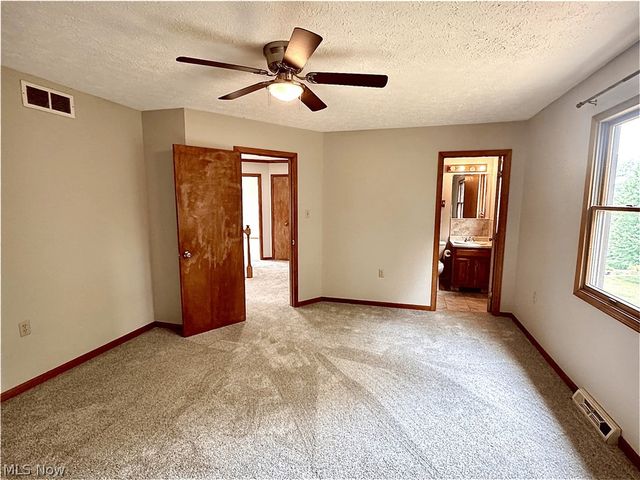 7562 Southampton Drive, North Royalton, OH 44133
