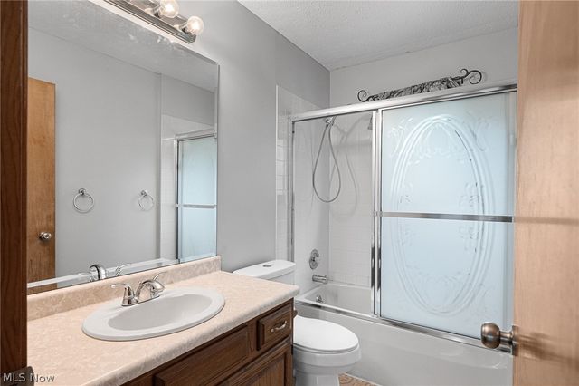 7562 Southampton Drive, North Royalton, OH 44133