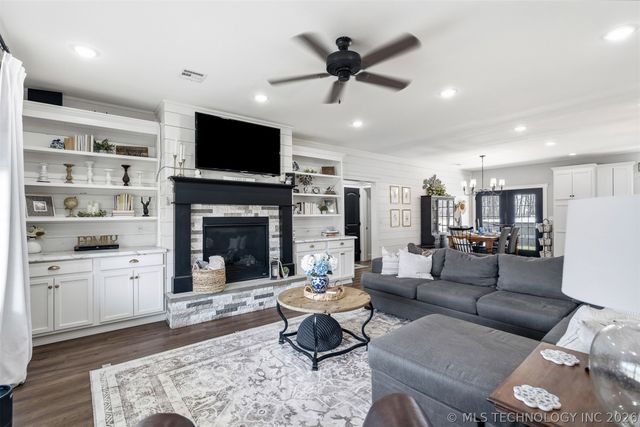125 Enterprise, Lone Grove, OK 73443