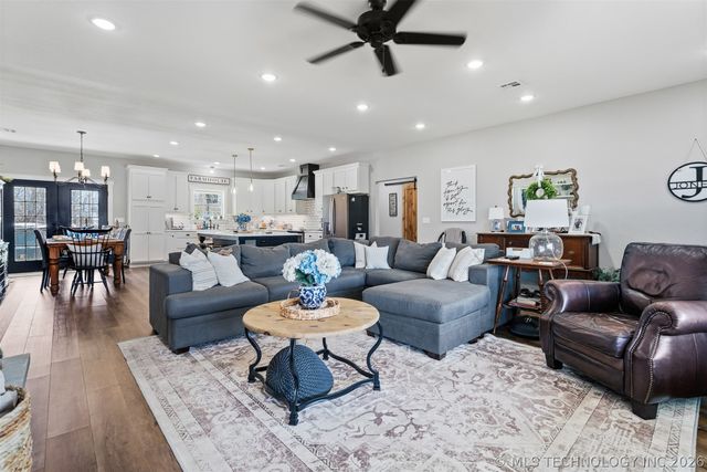 125 Enterprise, Lone Grove, OK 73443