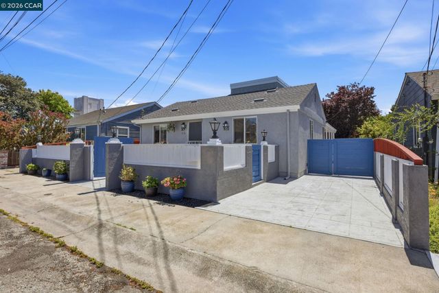 916 Bataan Ave, Berkeley, CA 94710