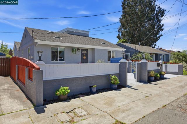 916 Bataan Ave, Berkeley, CA 94710