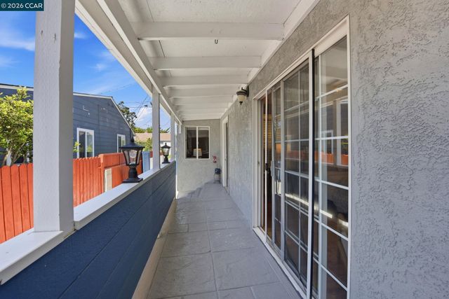916 Bataan Ave, Berkeley, CA 94710