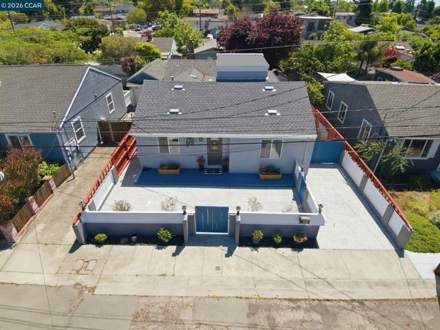 916 Bataan Ave, Berkeley, CA 94710