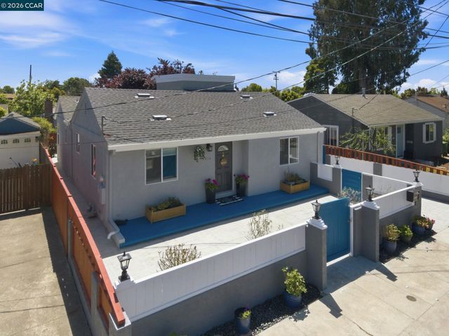 916 Bataan Ave, Berkeley, CA 94710