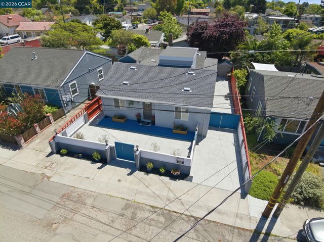 916 Bataan Ave, Berkeley, CA 94710