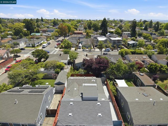 916 Bataan Ave, Berkeley, CA 94710