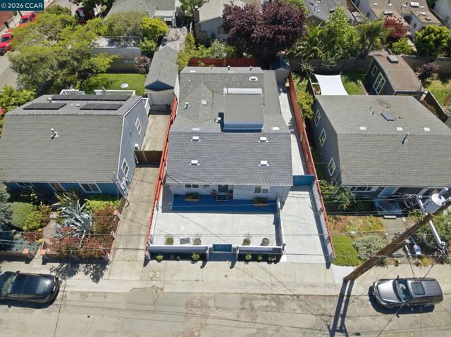 916 Bataan Ave, Berkeley, CA 94710
