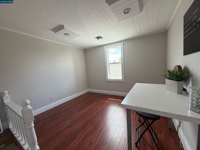 916 Bataan Ave, Berkeley, CA 94710