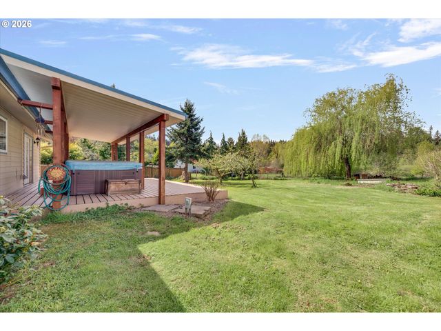 17139 S Bradley Rd, Oregon City, OR 97045