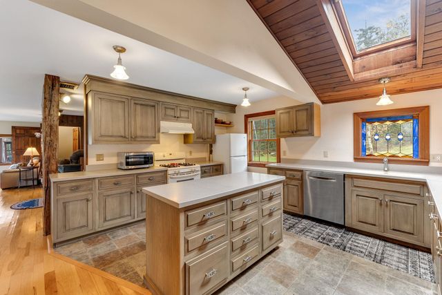 1641 West Hill Road, Rochester, VT 05767