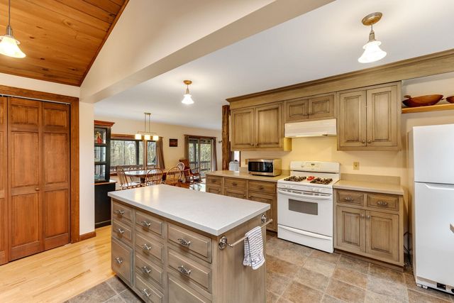 1641 West Hill Road, Rochester, VT 05767