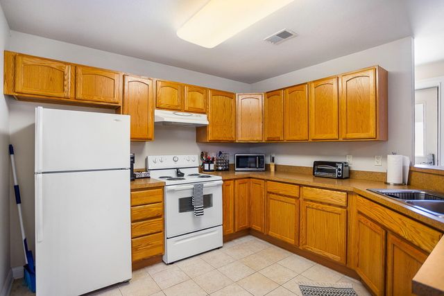6797 Scottdale Road, Berrien Springs, MI 49103
