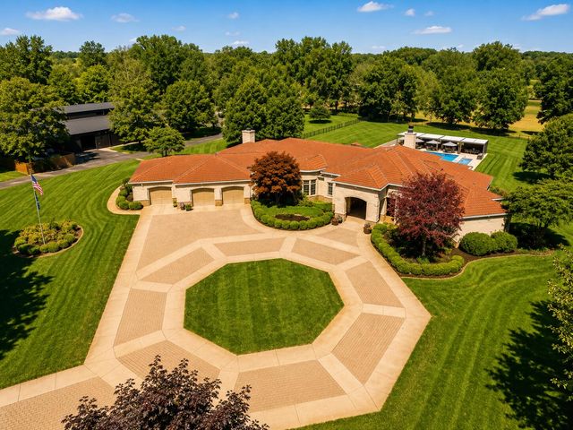 6797 Scottdale Road, Berrien Springs, MI 49103