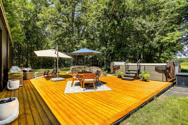 6797 Scottdale Road, Berrien Springs, MI 49103