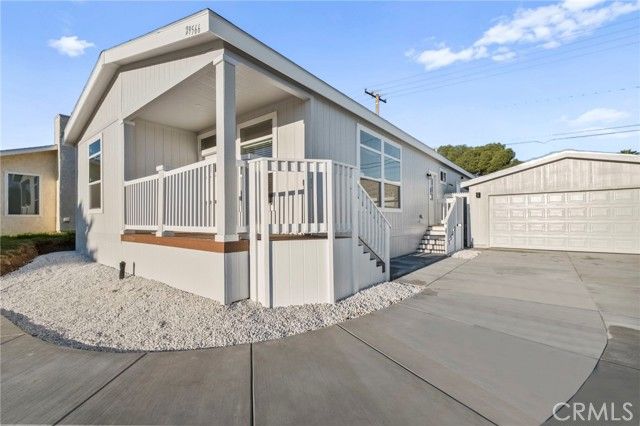 29566 La Cresta Drive, Menifee, CA 92587