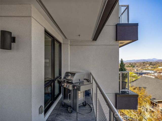 145 Biltmore Avenue 602, Asheville, NC 28801