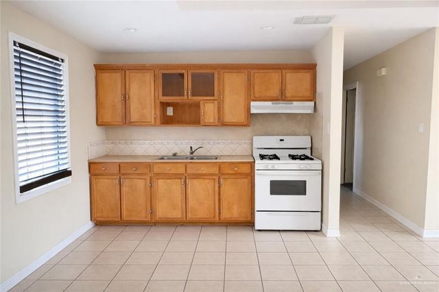 118 North Street, Mercedes, TX 78570