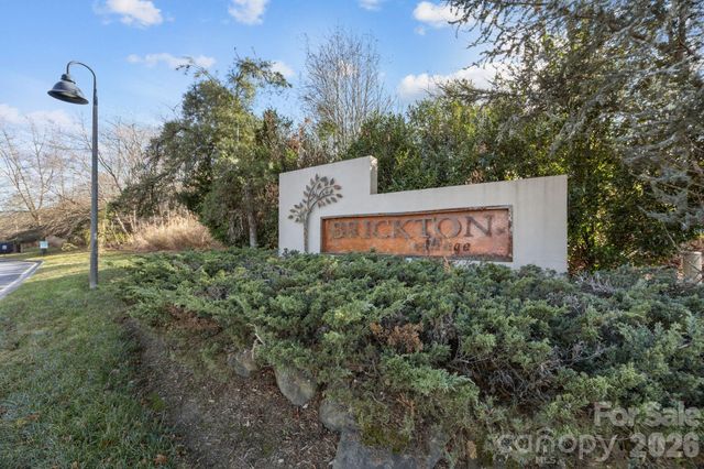 176 Brickton Village Circle 206, Fletcher, NC 28732