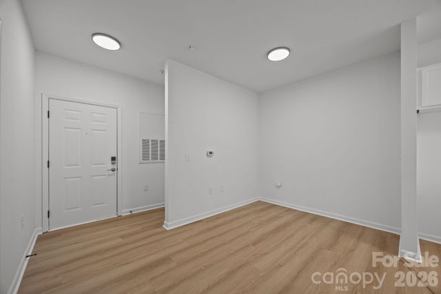 176 Brickton Village Circle 206, Fletcher, NC 28732