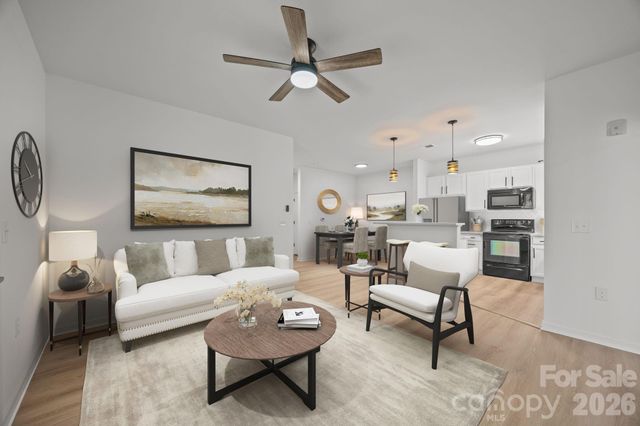 176 Brickton Village Circle 206, Fletcher, NC 28732