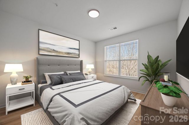 176 Brickton Village Circle 206, Fletcher, NC 28732