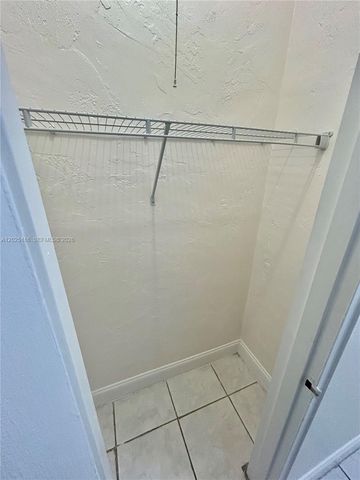 1124 Pennsylvania Avenue 4, Miami Beach, FL 33139