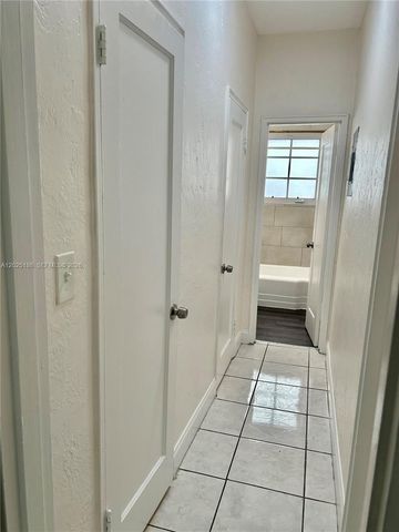 1124 Pennsylvania Avenue 4, Miami Beach, FL 33139