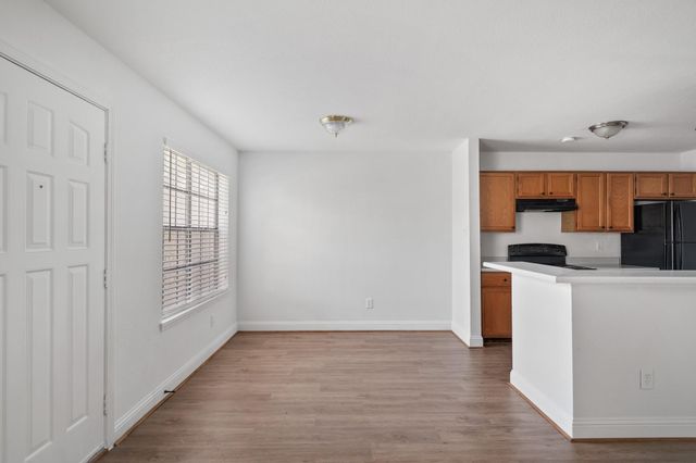 8243 Creekbend Drive 8243, Houston, TX 77071