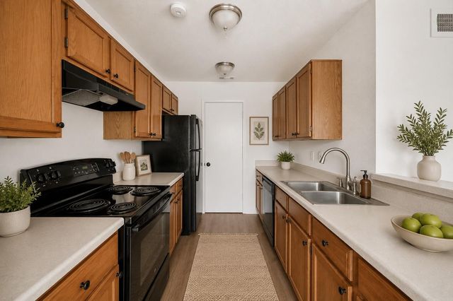 8243 Creekbend Drive 8243, Houston, TX 77071