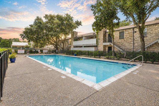 8243 Creekbend Drive 8243, Houston, TX 77071