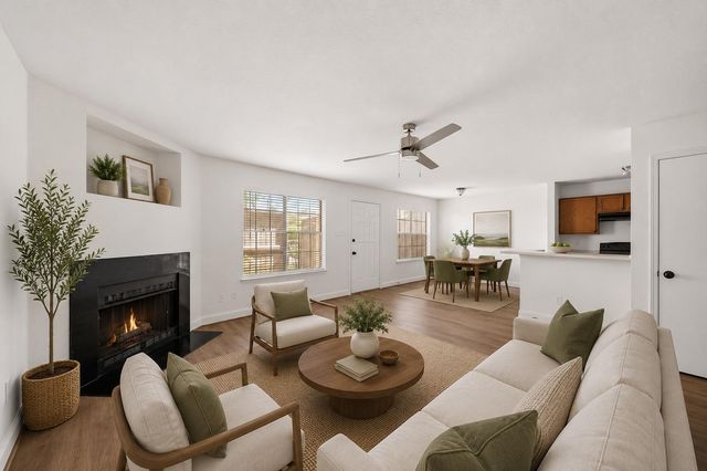 8243 Creekbend Drive 8243, Houston, TX 77071
