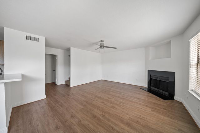 8243 Creekbend Drive 8243, Houston, TX 77071