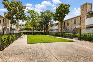 8243 Creekbend Drive 8243, Houston, TX 77071